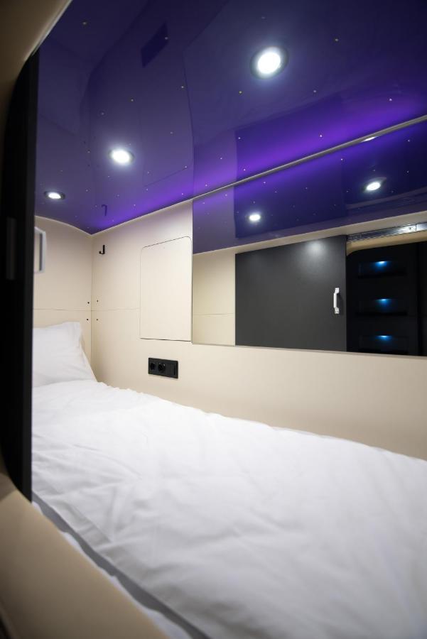 לבוב Capsule Hotel Constellation 91 מראה חיצוני תמונה