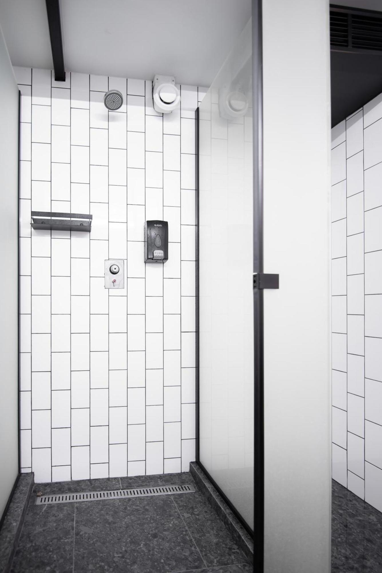 לבוב Capsule Hotel Constellation 91 מראה חיצוני תמונה
